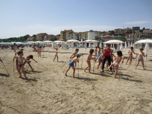NordicWalking_bambini_spiaggia_2014_3